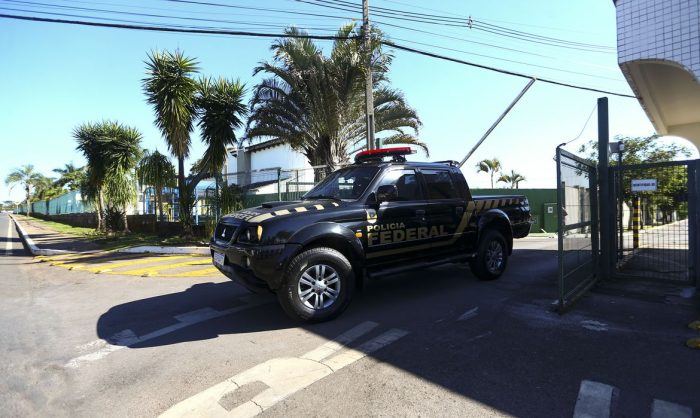 Brasília (DF), 03/05/2023 - Polícia Federal faz busca e apreensão na casa do ex-presidente Jair Bolsonaro. Foto: Marcelo Camargo/Agência Brasil