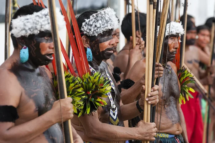yanomami-1-alejandro-zambrana